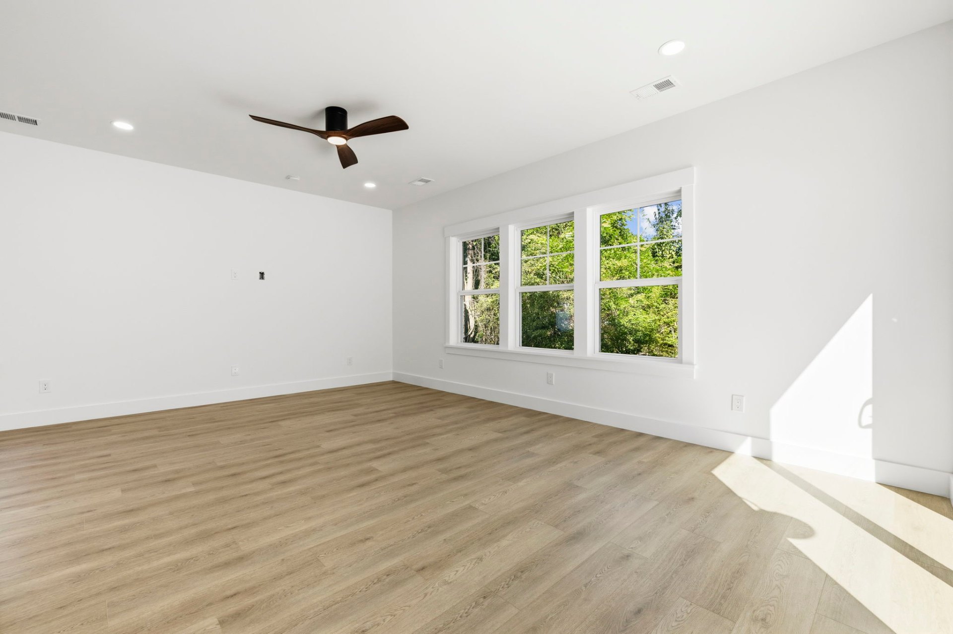 Residence No. 04 — view 3